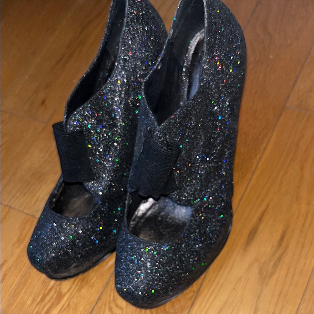 City Streets Sparkly Black Women's Heels Size 7.5